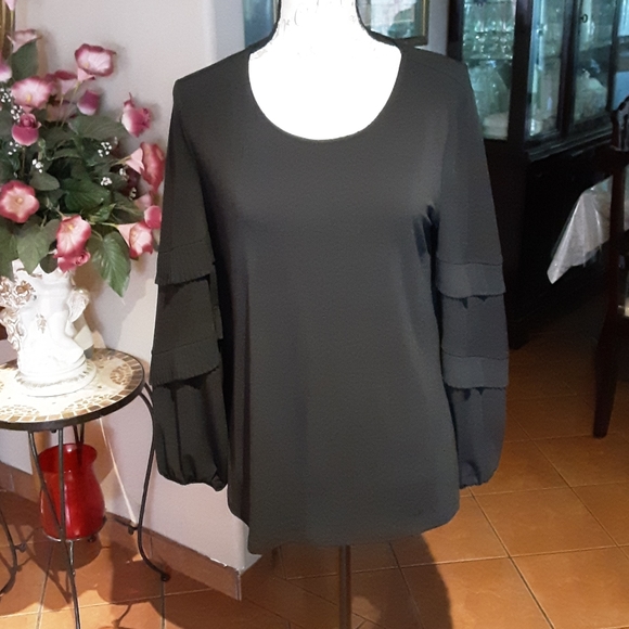ALFANI Black Blouse Size S .runs. m - Picture 1 of 8